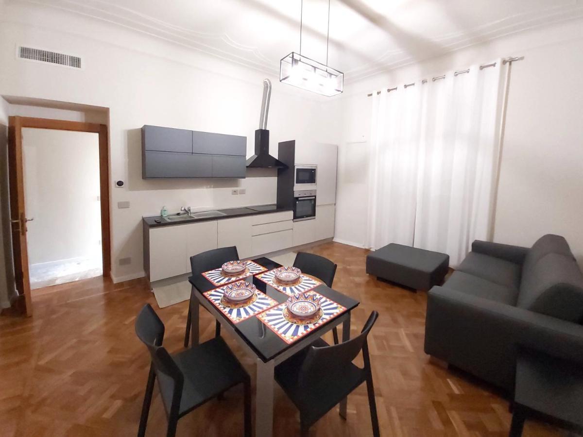 Apartamento Le Due Piazze Génova Exterior foto